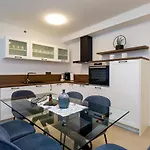 Nar Πανσιόν 3*